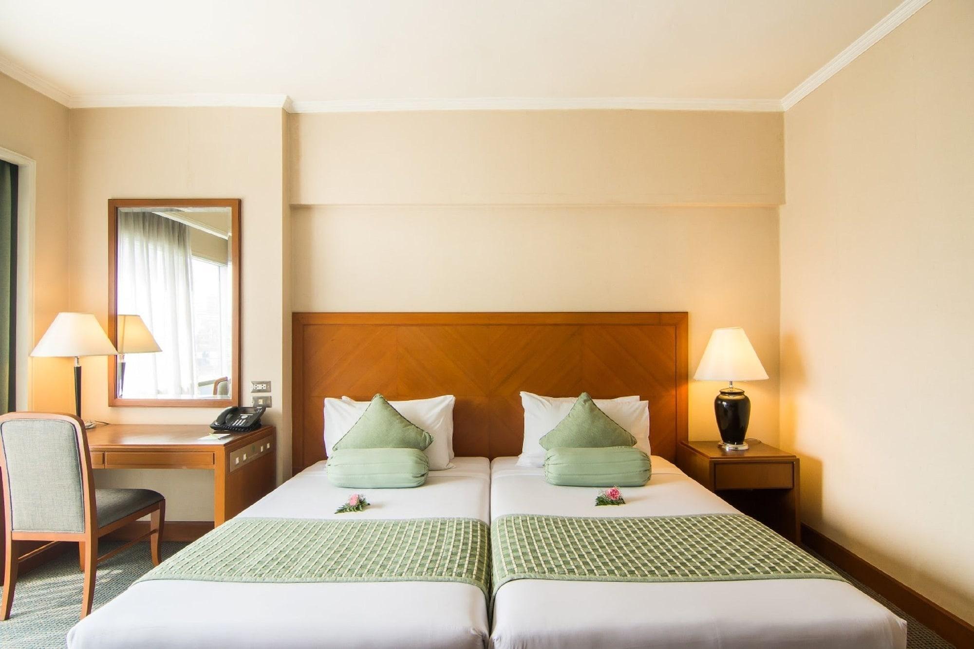 Bangkok Palace Hotel Екстериор снимка
