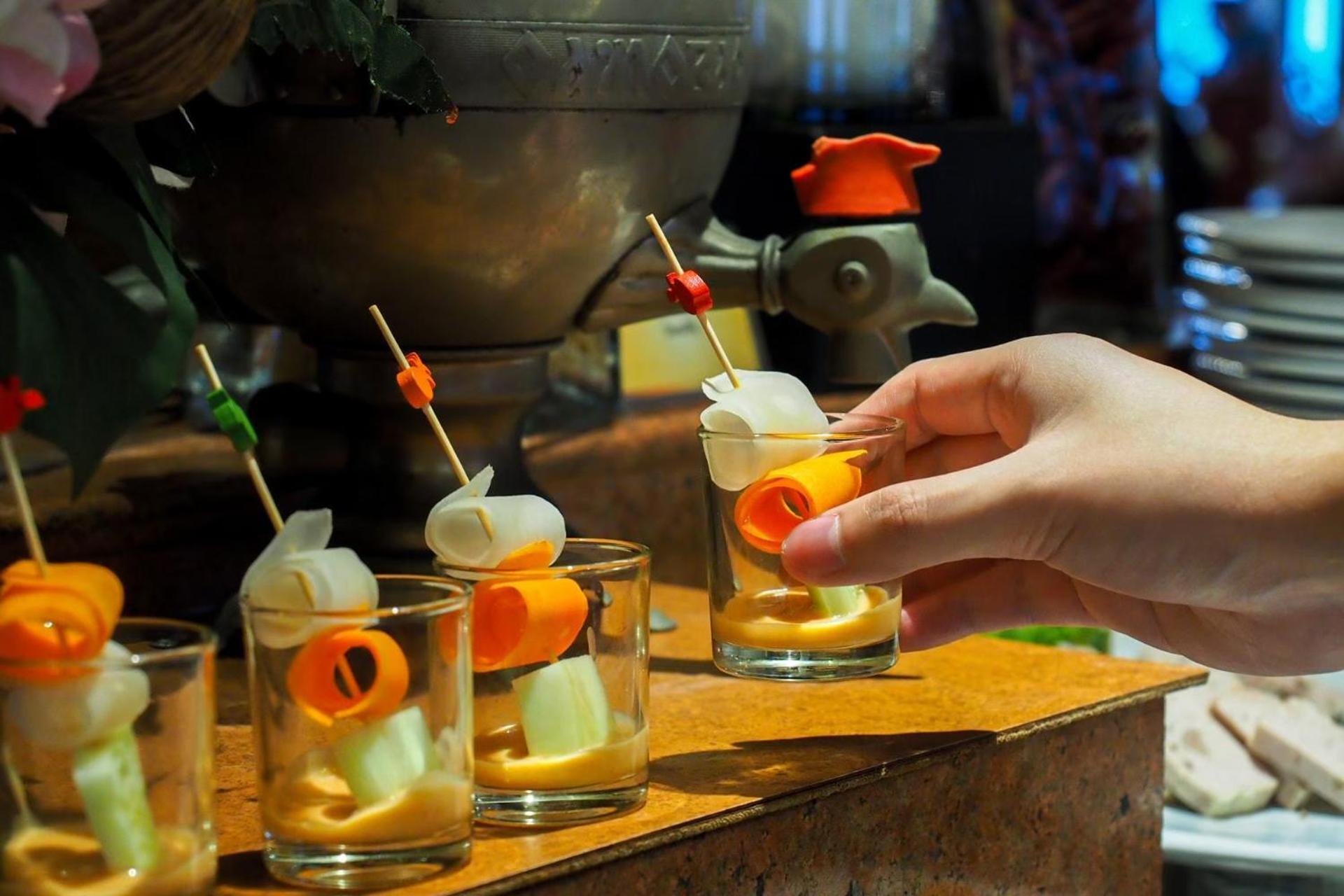 Bangkok Palace Hotel Екстериор снимка