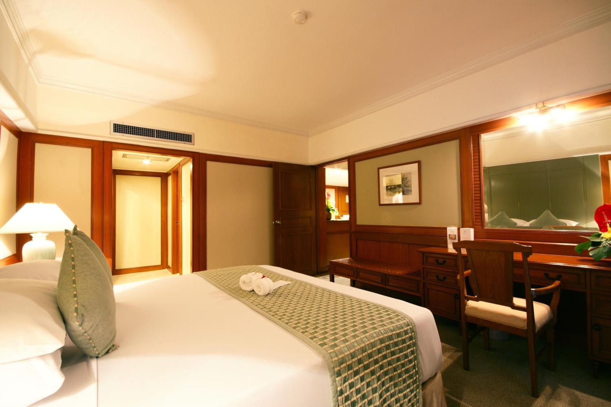 Bangkok Palace Hotel Екстериор снимка