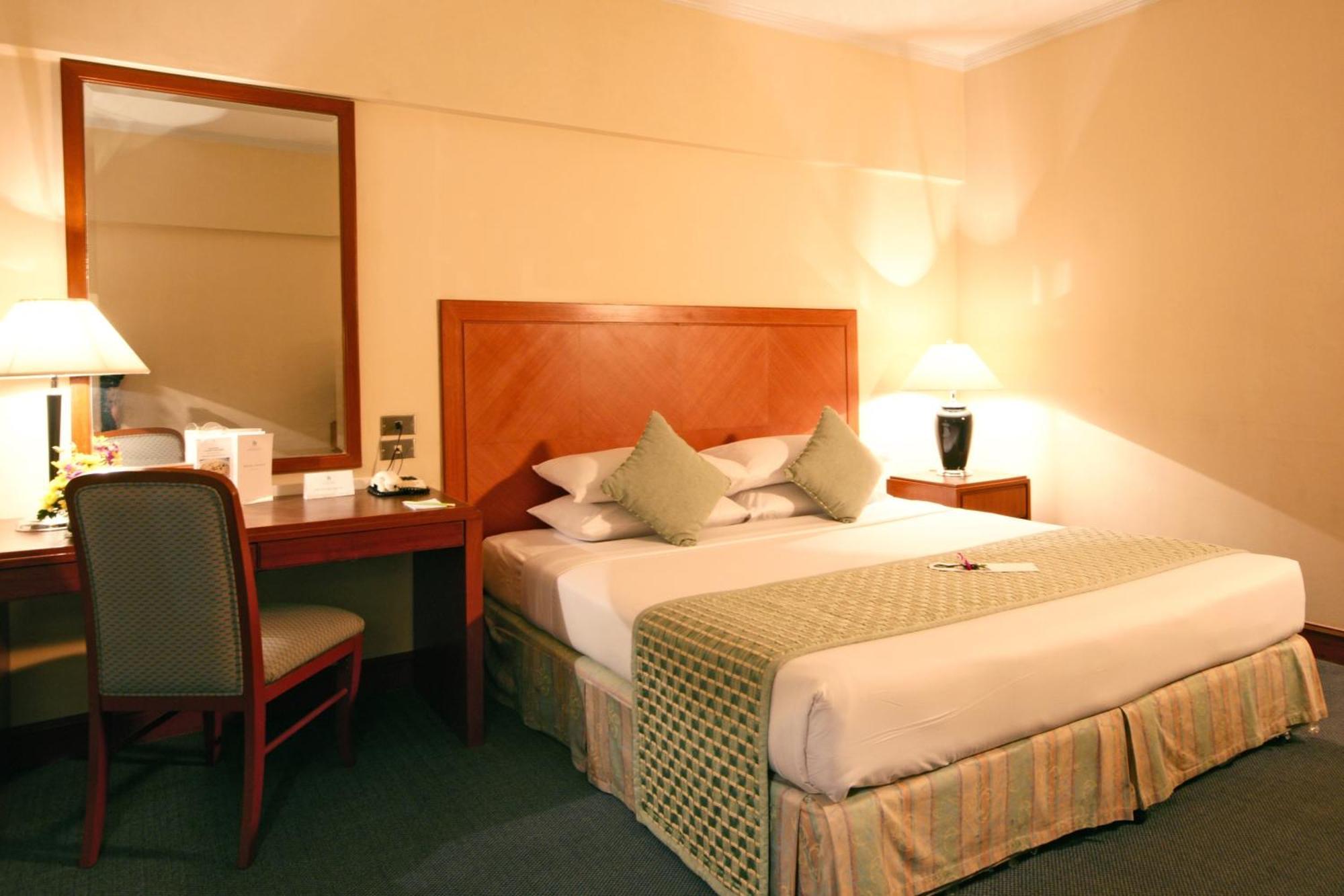 Bangkok Palace Hotel Екстериор снимка