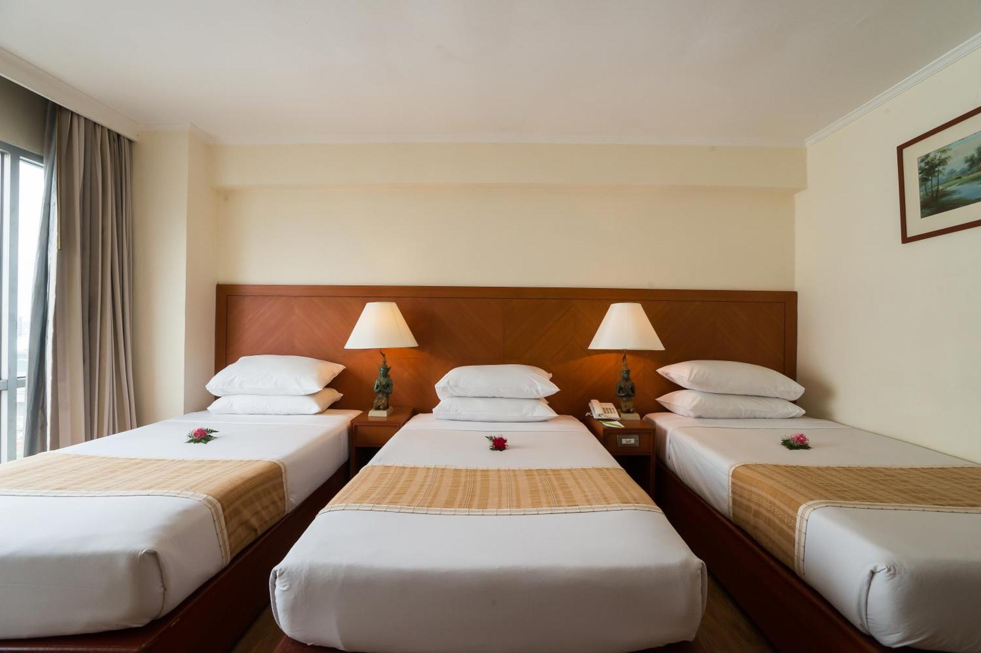 Bangkok Palace Hotel Екстериор снимка