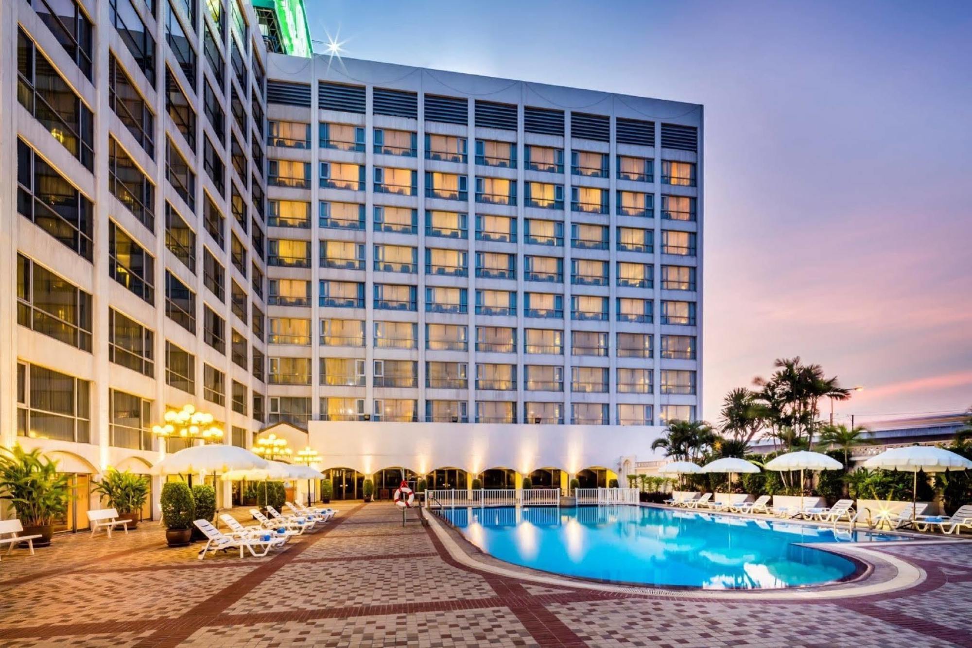 Bangkok Palace Hotel Екстериор снимка